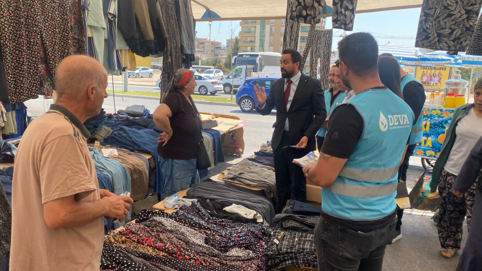 DEVA PARTİSİ BAYRAKLI’DA HALKIN NABZINI TUTTU